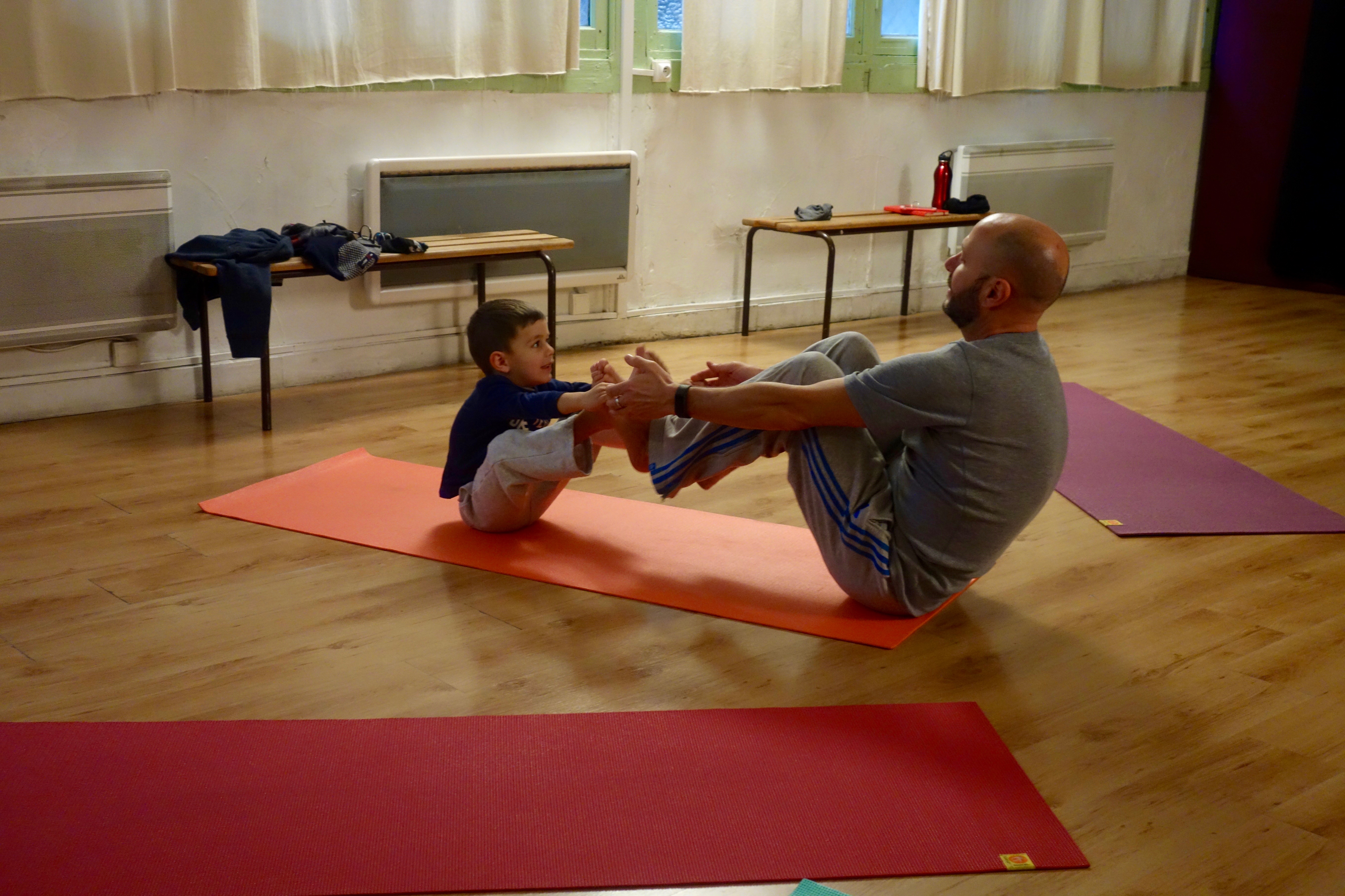 Un atelier Yoga parent-enfant de la Compagnie Maya !