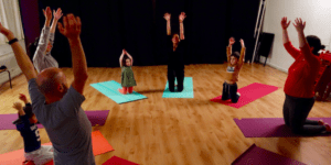 Atelier Yoga en duo parent-enfant - Compagnie Maya