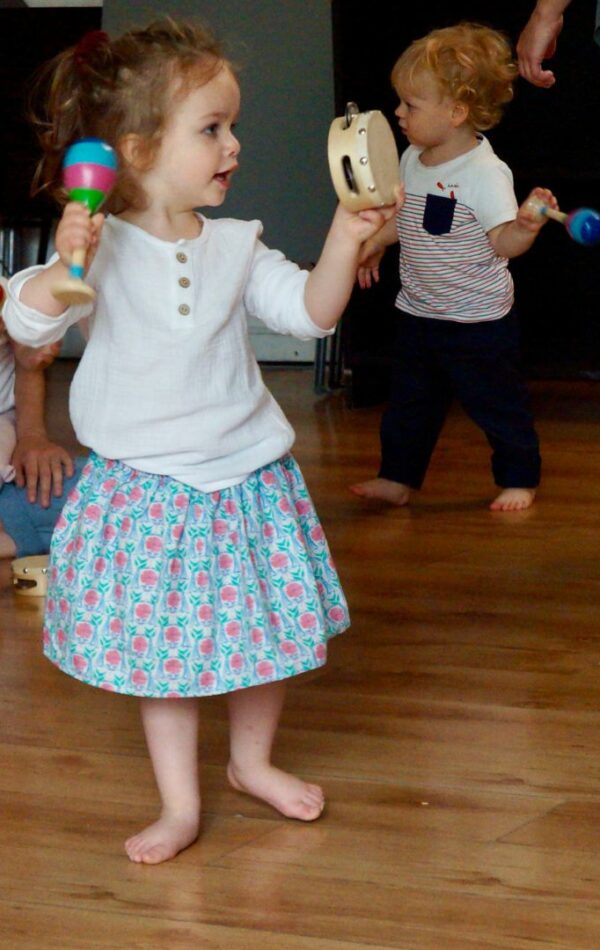 atelier en duo parent-endant de la compagnie maya Contes, comptines signées & instruments 6 mois - 4 ans