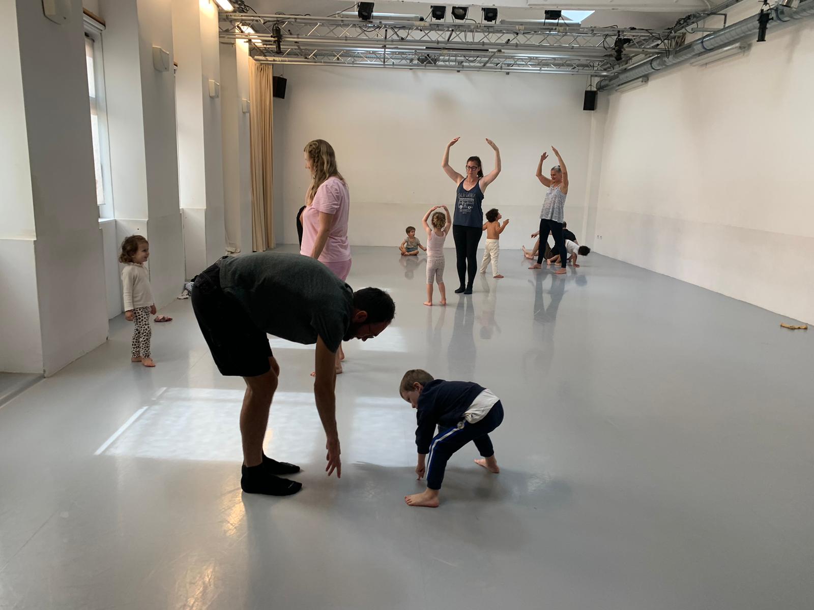 Ateliers en duo parent-enfant Danse-Yoga 3-6 ans de la compagnie maya