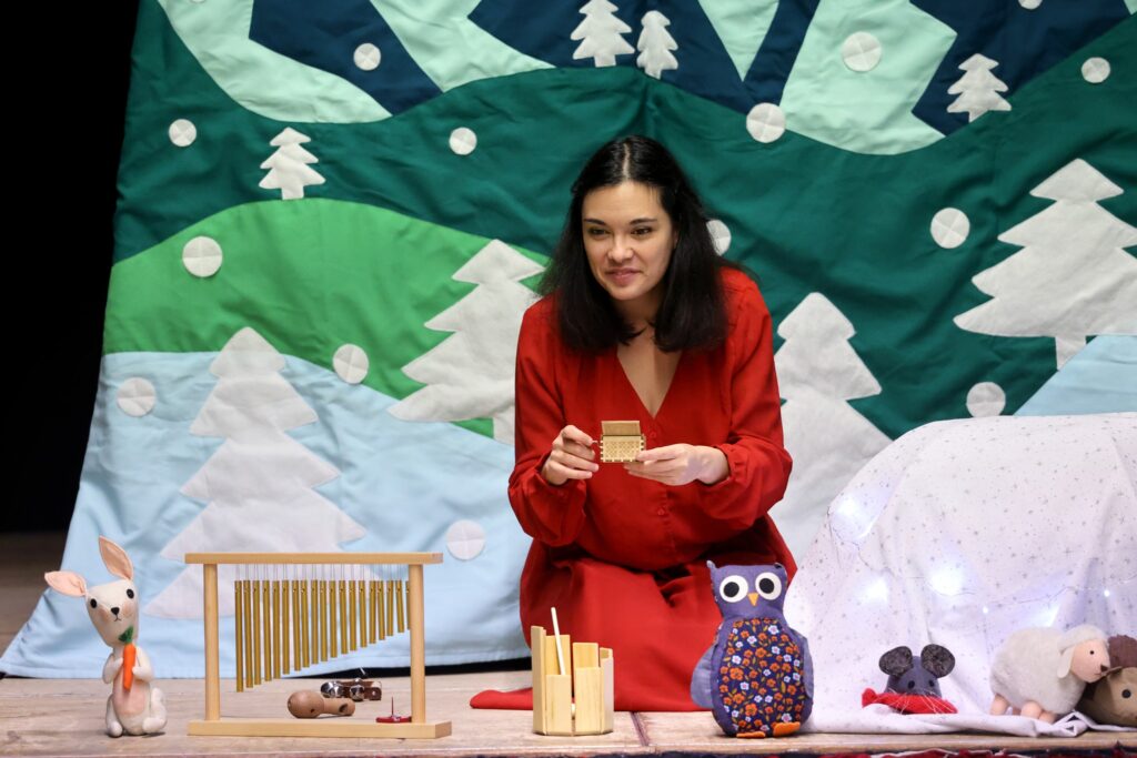 Le spectacle de la compagnie maya Petite Marmotte sous la Neige au Relais Petite Enfance de Val d'Europe Organisation !