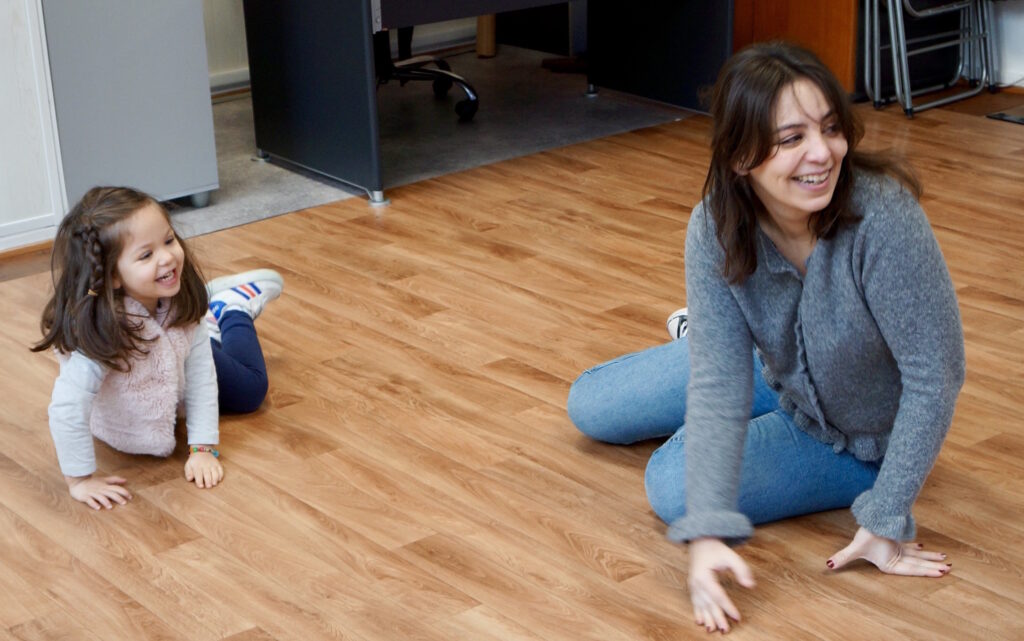 Atelier en duo parent-enfant Théâtre & Emotions de la compagnie maya