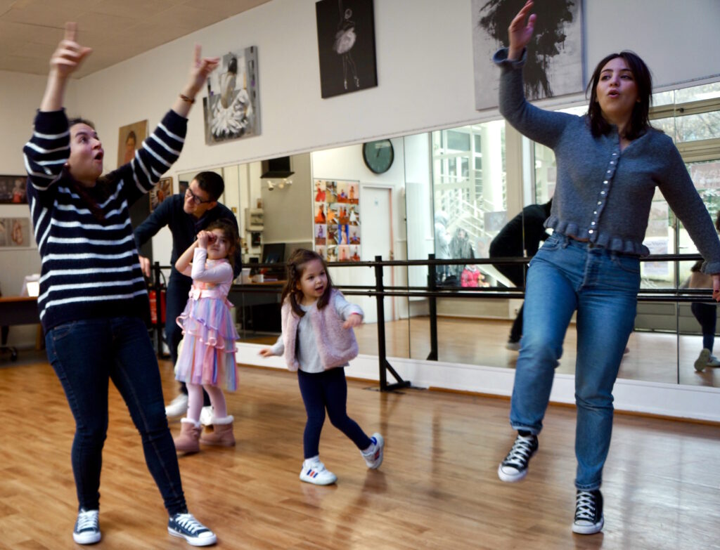 Atelier en duo parent-enfant Théâtre & Emotions de la compagnie maya