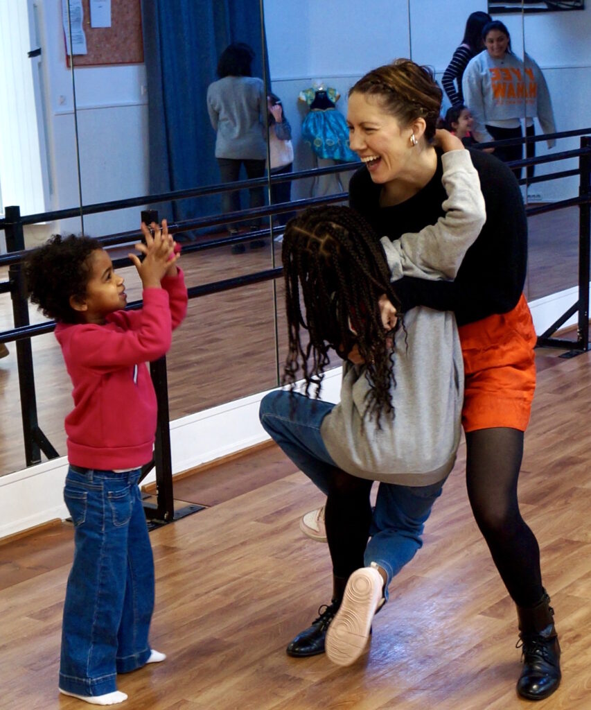 Atelier en duo parent-enfant Théâtre & Emotions de la compagnie maya