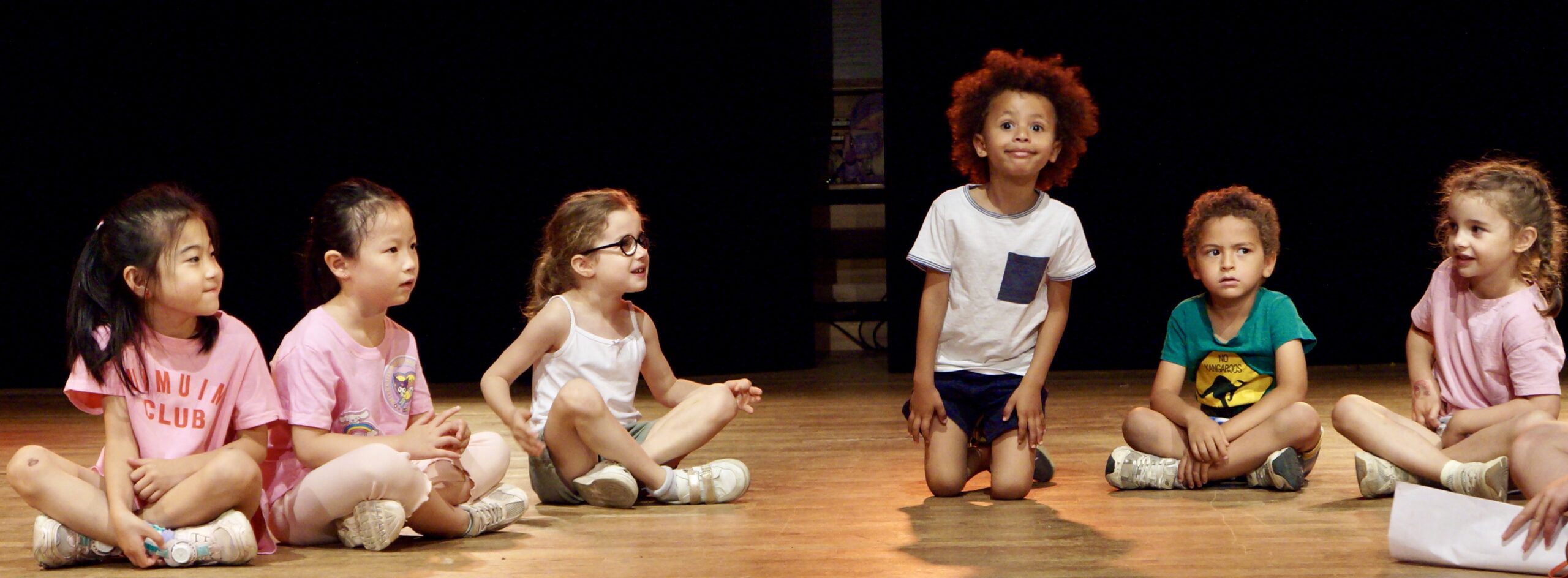 Le spectacle de fin d'année du cours de théâtre des enfants de la compagnie maya
