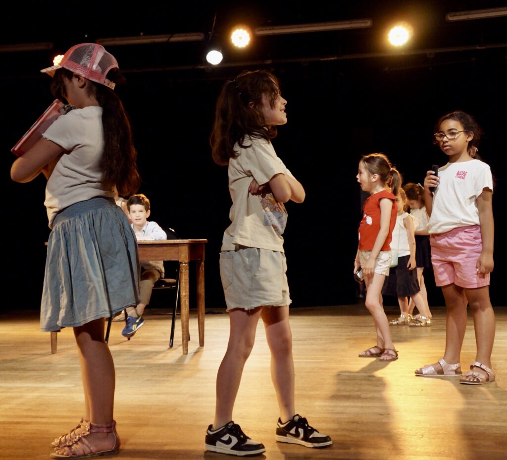 Le spectacle de fin d'année du cours de théâtre des enfants de la compagnie maya