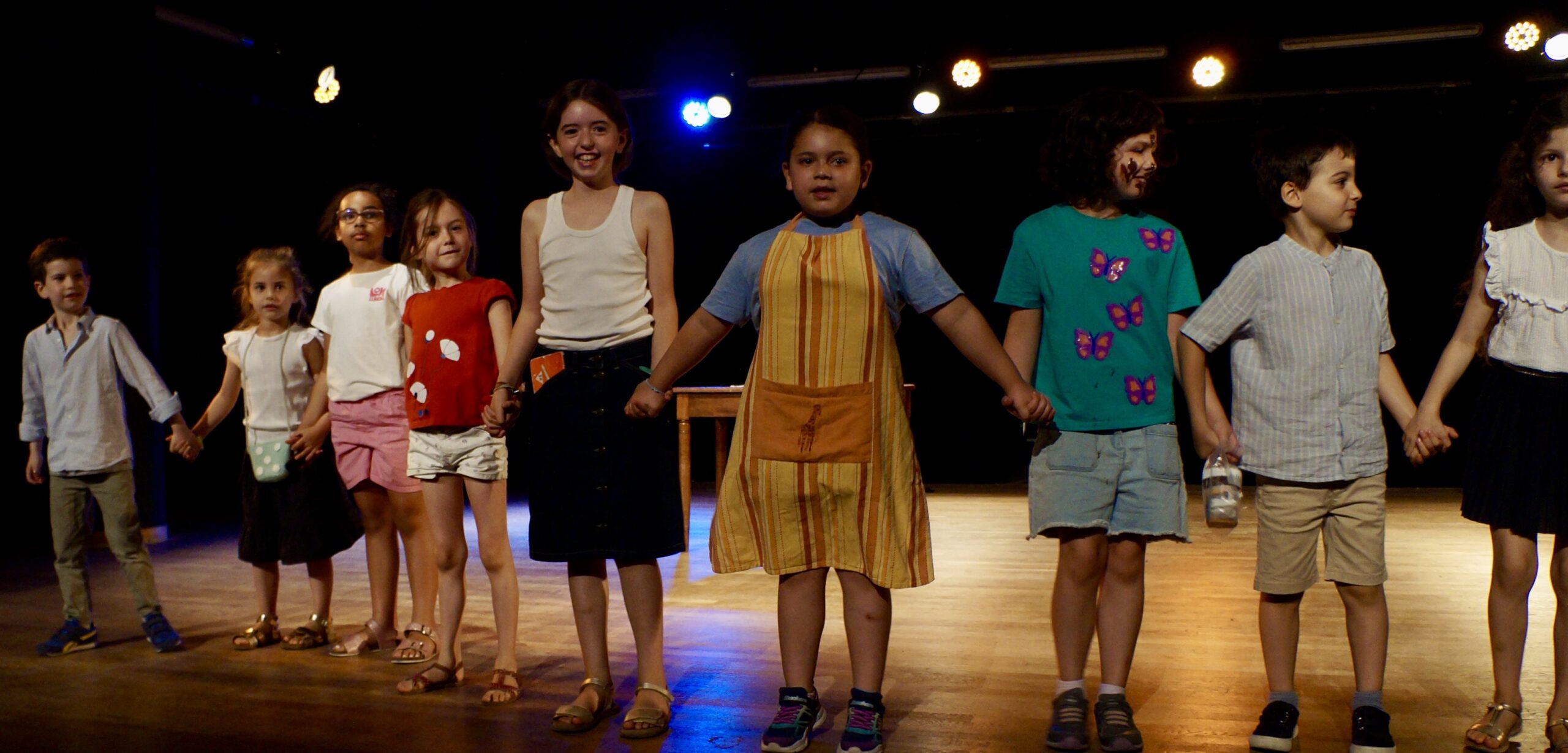 Le spectacle de fin d'année du cours de théâtre des enfants de la compagnie maya