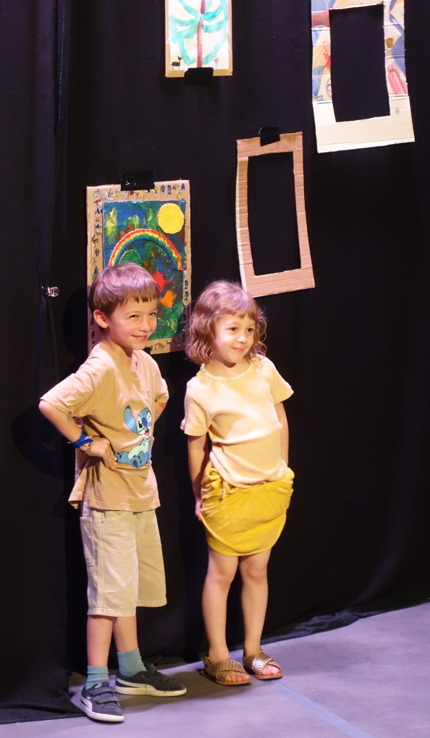 Le spectacle de fin d'année du cours de comédie musicale des enfants de 4-5 ans de la compagnie maya