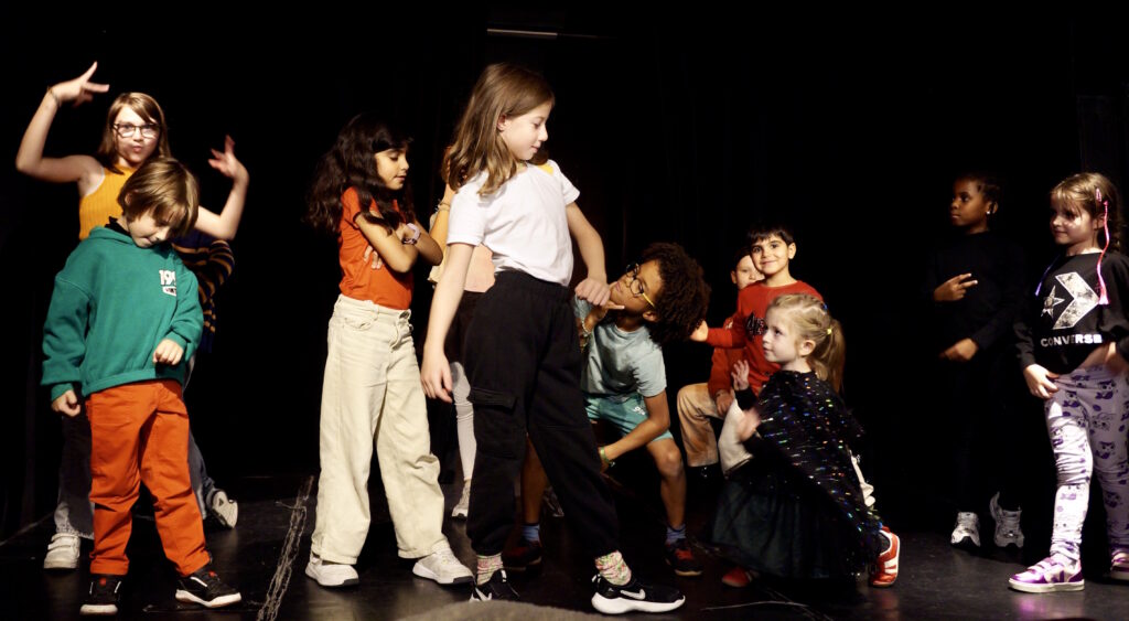 Stage de la toussaint Théâtre Hip-hop de la compagnie maya