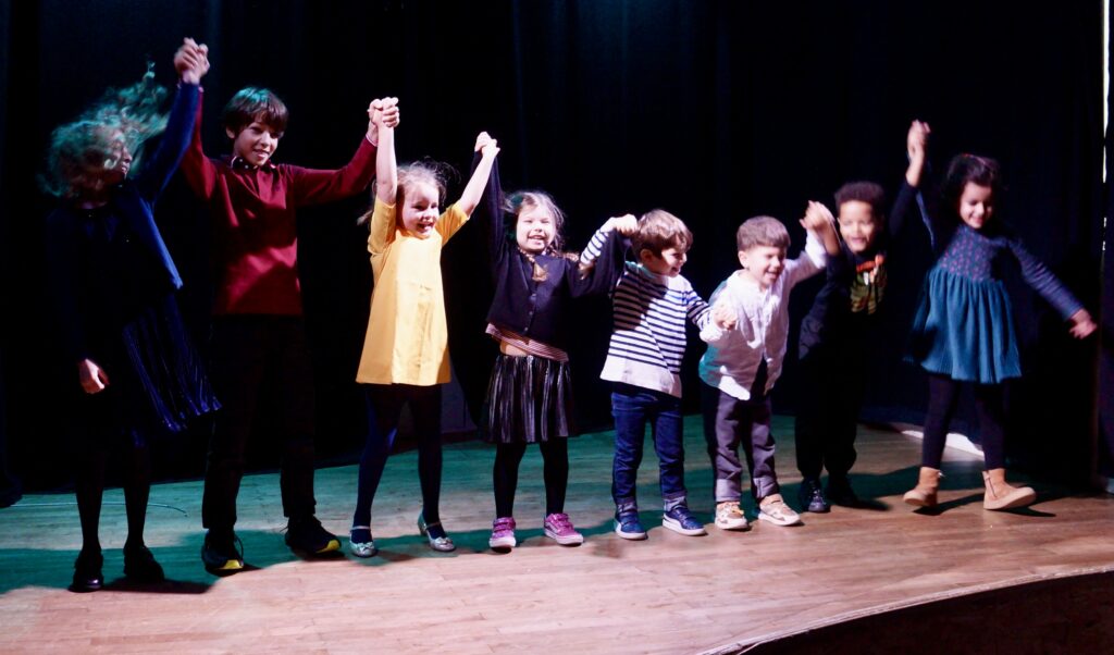 Stage de la toussaint comédie musicale de la compagnie maya