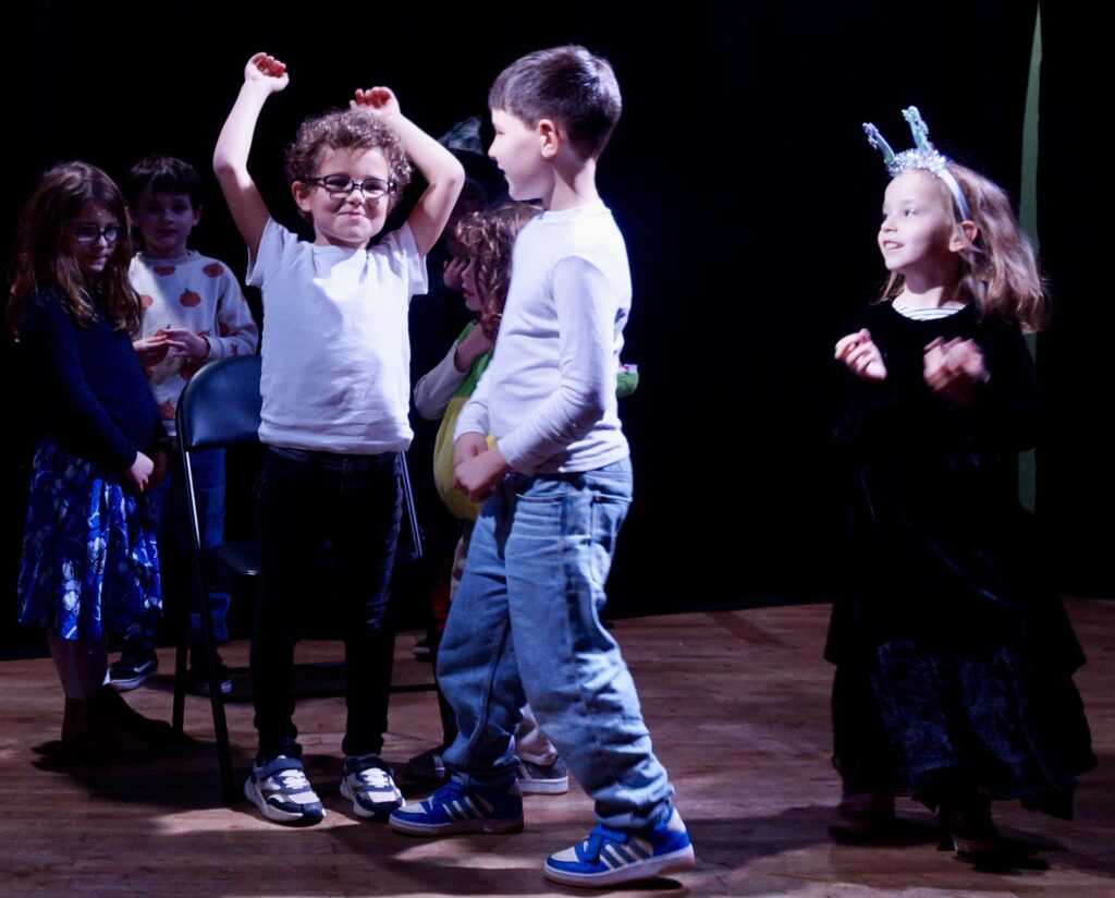 Stage de la toussaint comédie musicale de la compagnie maya