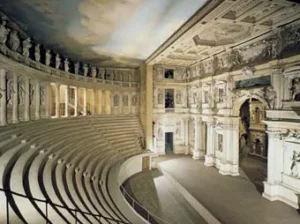 Le théâtre à l'italienne de la Compagnie Maya
