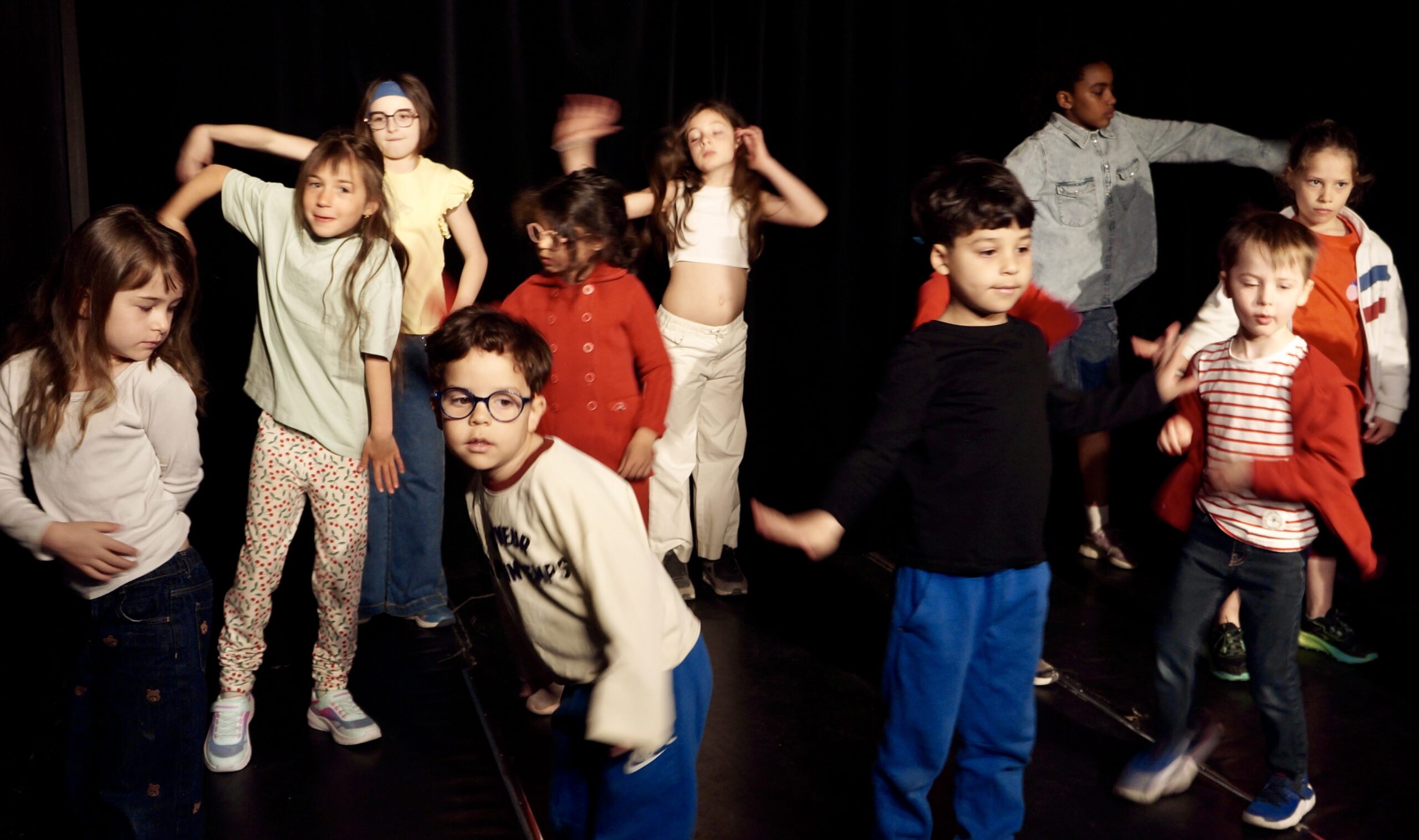 Les photos du stage théâtre hip-hop au théâtre pandora de la compagnie maya