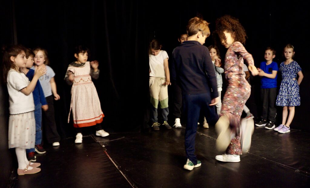 Les photos du stage théâtre hip-hop au théâtre pandora de la compagnie maya