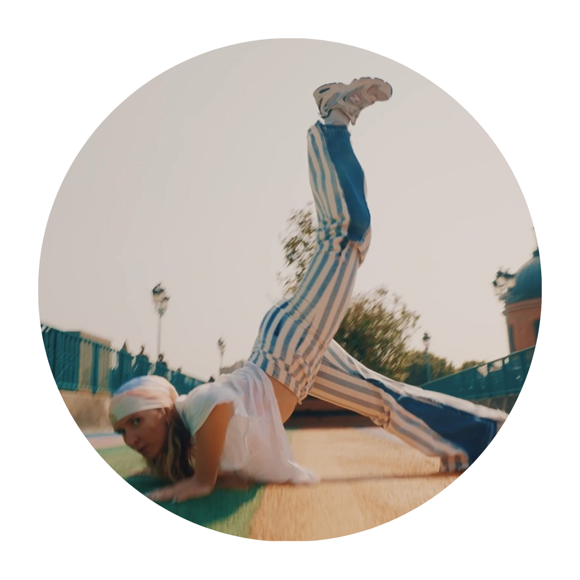 Lucia Mancini Lucia rejoint la Compagnie Maya dès 2024. En 2026-2027, elle mènera des ateliers Hip-hop et Danse auprès d’enfants et adolescents. Lucia Mancini Lucia rejoint la Compagnie Maya dès 2024. En 2026-2027, elle mènera des ateliers Hip-hop et Danse auprès d’enfants et adolescents.
