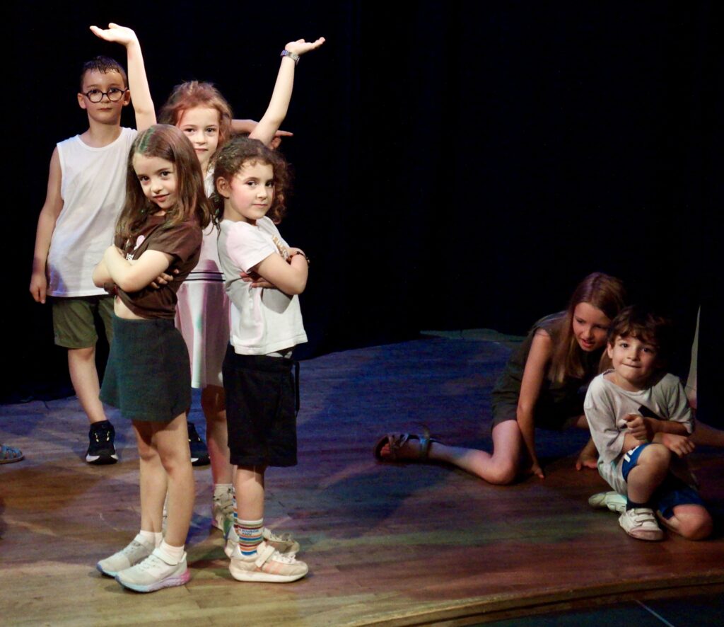 Retour en photos du stage de théâtre & hip-hop au théâtre du temps