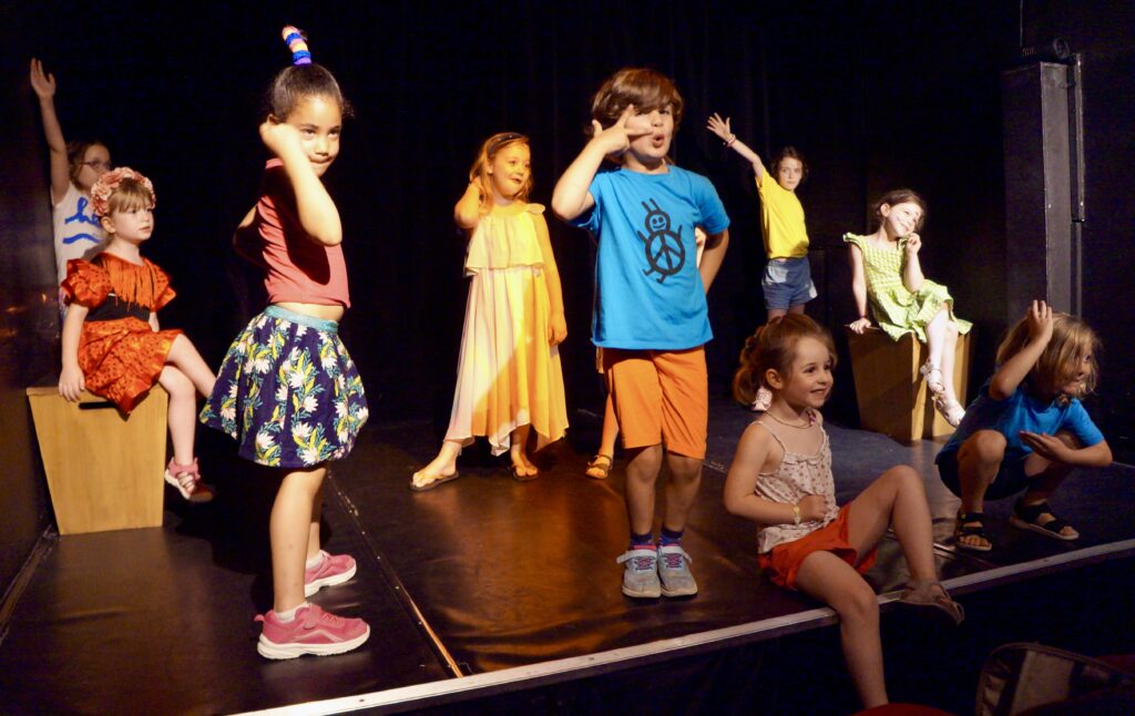Retour en photos du stage de comédie musicale au théâtre pandora